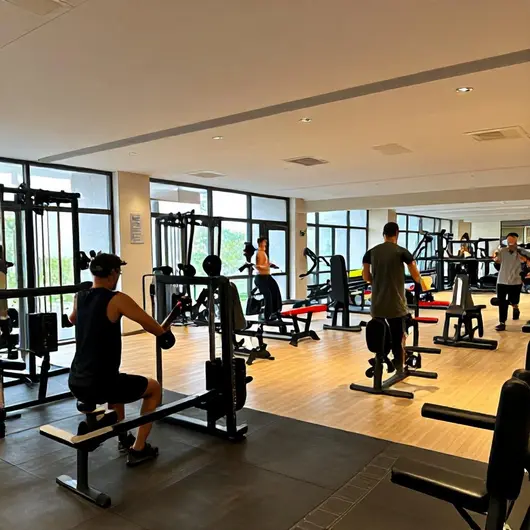 Academia Ulysses Pereira: Seu Espaço para Exercícios e Saúde